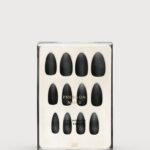 H&M Press-on Nails Get The Point
